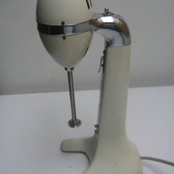 Vintage Hamilton Beach milkshake mixer #51 - Picture 2 of 7